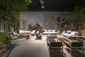 Courtesy Salone del Mobile.Milano_Alessandro Russotti2-meble-002 Gorące trendy prosto z Mediolanu. Co królowało podczas targów designu Salone del Mobile 2022?